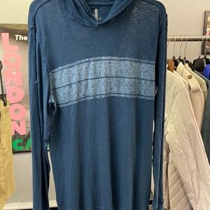 johnnie-O men’s long-sleeve hooded tee